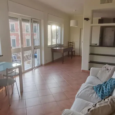 Apartment Shiverty